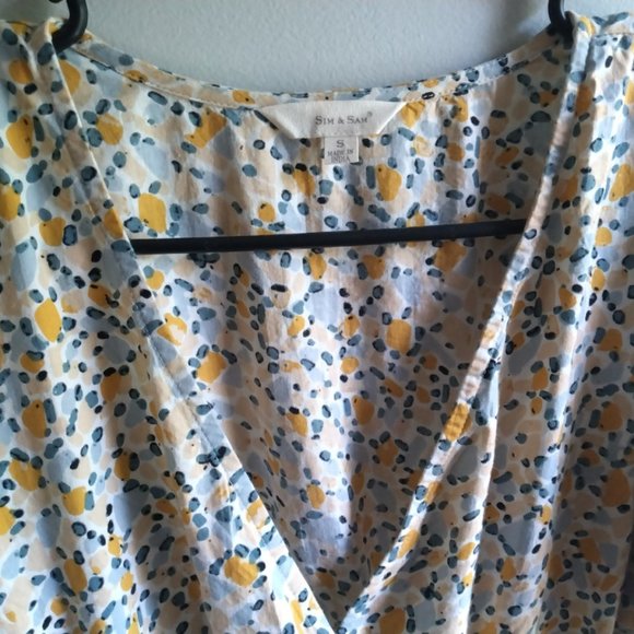 NWOT Sim & Sam Summer Floral Top - Picture 4 of 9